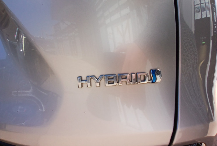 Toyota RAV4  V 2.5 VVT-iE 16V 218 Hybrid 2WD E-CVT 177 PREMIERE EDITION 