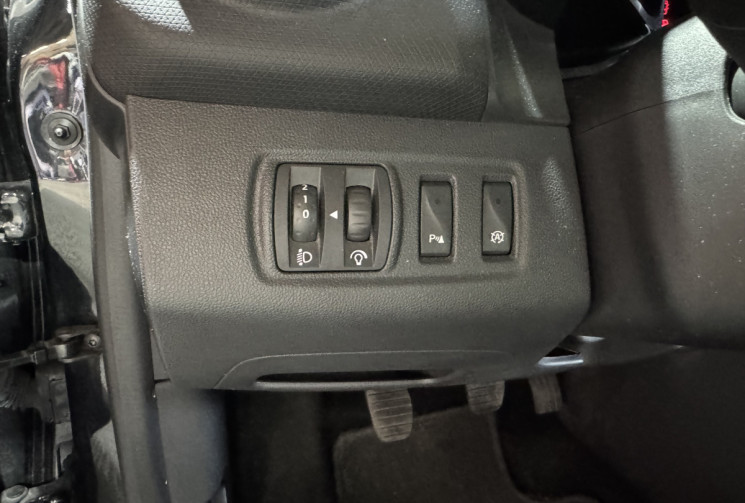 Renault Clio IV INTENS GARANTIE 1 AN 0.9 TCe 12V 90 cv