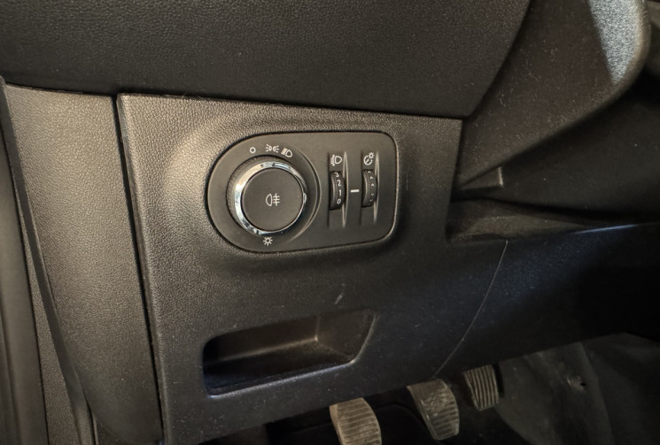 Opel Corsa GARANTIE 1 AN 1.4 i 16V S&S 90 cv