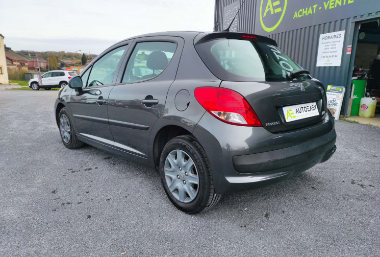 Peugeot 207 1.4i 75 CH CONFORT CLIM CARPLAY CT OK TBE
