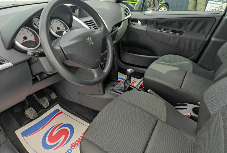 Peugeot 207 1.4i 75 CH CONFORT CLIM CARPLAY CT OK TBE