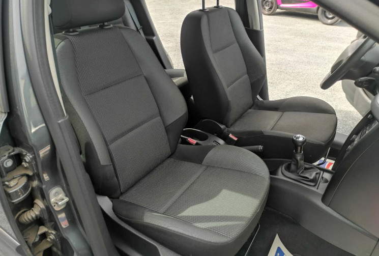 Peugeot 207 1.4i 75 CH CONFORT CLIM CARPLAY CT OK TBE