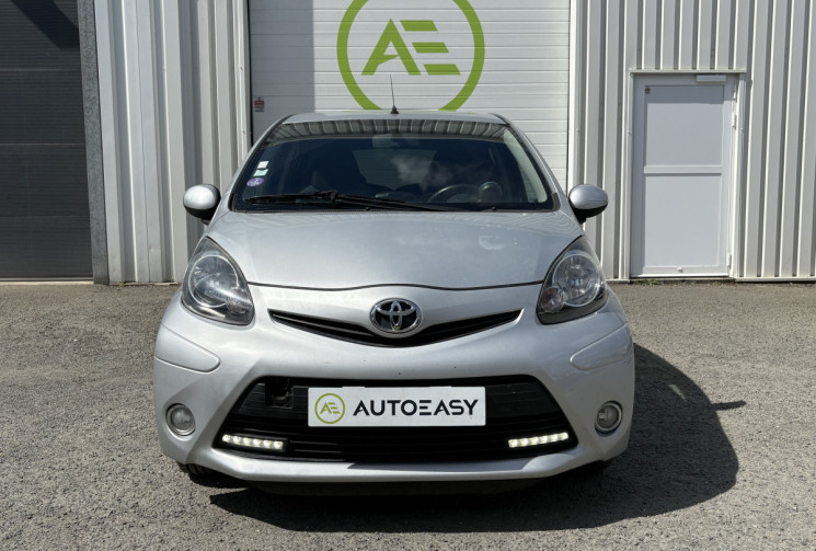 Toyota Aygo 5 Portes 1.0 VVTi 68 cv * TOMTOM GPS * Climatisation * Bluetooth 