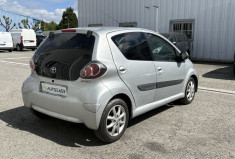 Toyota Aygo 5 Portes 1.0 VVTi 68 cv * TOMTOM GPS * Climatisation * Bluetooth 