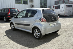 Toyota Aygo 5 Portes 1.0 VVTi 68 cv * TOMTOM GPS * Climatisation * Bluetooth 