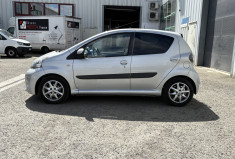 Toyota Aygo 5 Portes 1.0 VVTi 68 cv * TOMTOM GPS * Climatisation * Bluetooth 