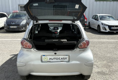 Toyota Aygo 5 Portes 1.0 VVTi 68 cv * TOMTOM GPS * Climatisation * Bluetooth 