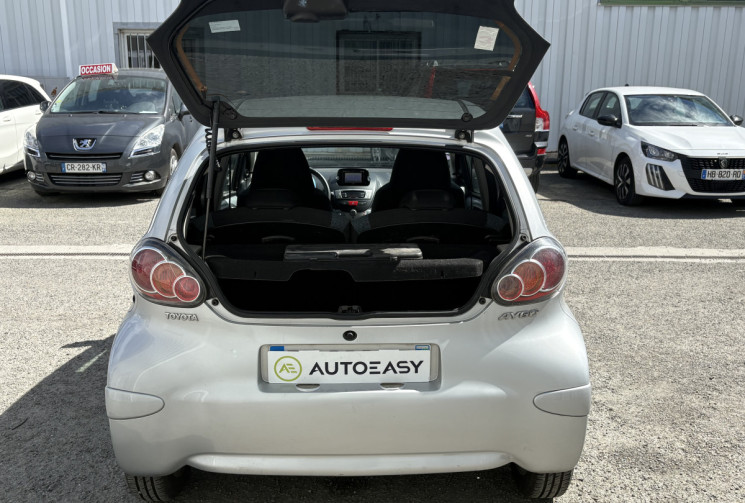 Toyota Aygo 5 Portes 1.0 VVTi 68 cv * TOMTOM GPS * Climatisation * Bluetooth 
