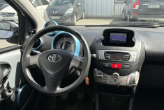 Toyota Aygo 5 Portes 1.0 VVTi 68 cv * TOMTOM GPS * Climatisation * Bluetooth 