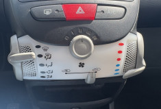 Toyota Aygo 5 Portes 1.0 VVTi 68 cv * TOMTOM GPS * Climatisation * Bluetooth 