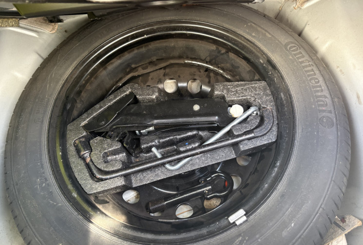 Toyota Aygo 5 Portes 1.0 VVTi 68 cv * TOMTOM GPS * Climatisation * Bluetooth 