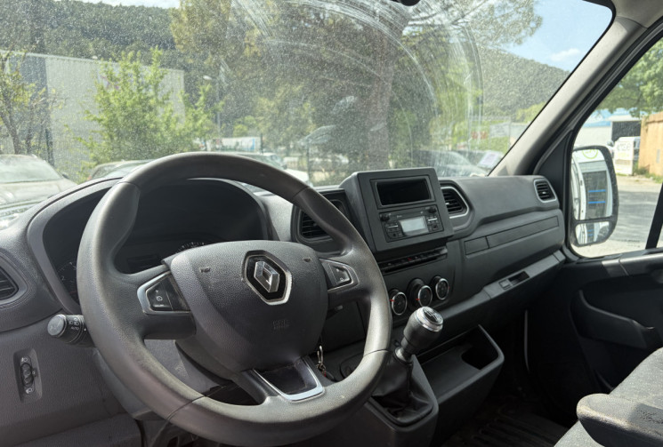 Renault Master 2.3 DCI 136 CV L2H2 + GALERIE 