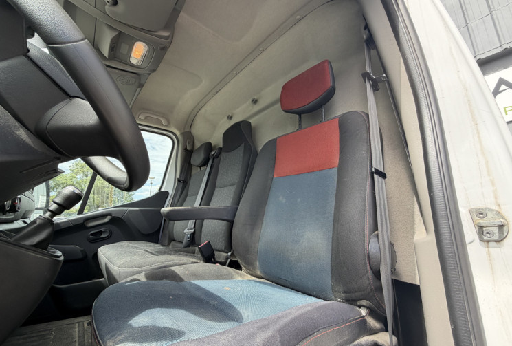 Renault Master 2.3 DCI 136 CV L2H2 + GALERIE 
