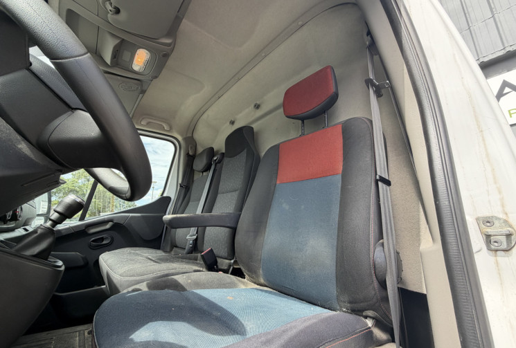 Renault Master 2.3 DCI 136 CV L2H2 + GALERIE 