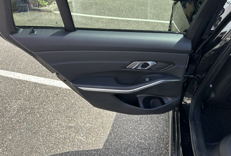 BMW SERIE 3 TOURING 320dA MH xDrive 190ch M Sport / Entretien BMW 100% / 1ère main / TVA récupérable