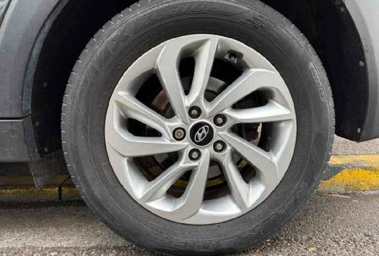 Hyundai Tucson III CREATIVE 2.0 CRDi 16V 2WD S&S 136 cv Origine France 2em main / car play / camera 