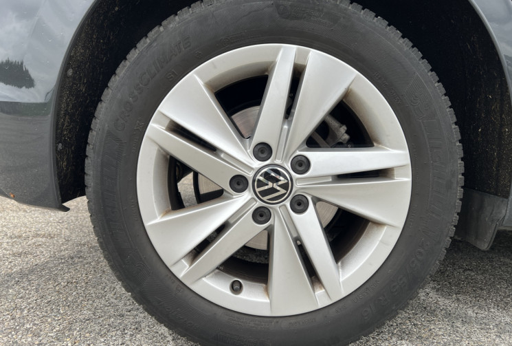 Volkswagen Golf 8 1.5 eTSI OPF 130 Life DSG7