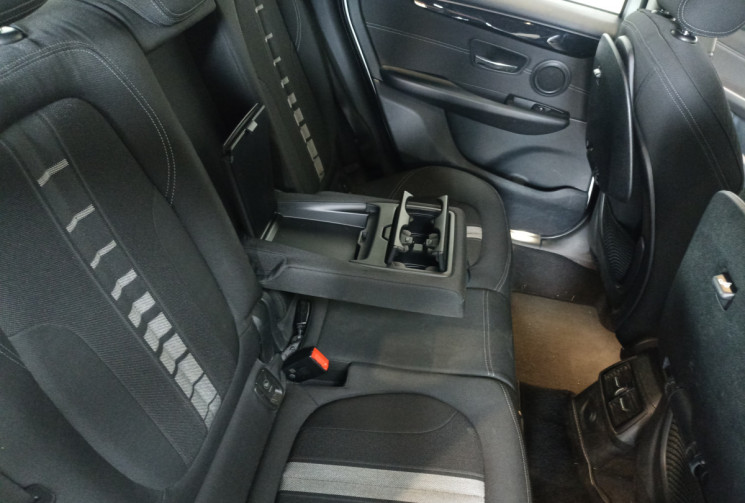 BMW SERIE 2 ACTIVETOURER 216d 116 ch M Sport / Entretien complet