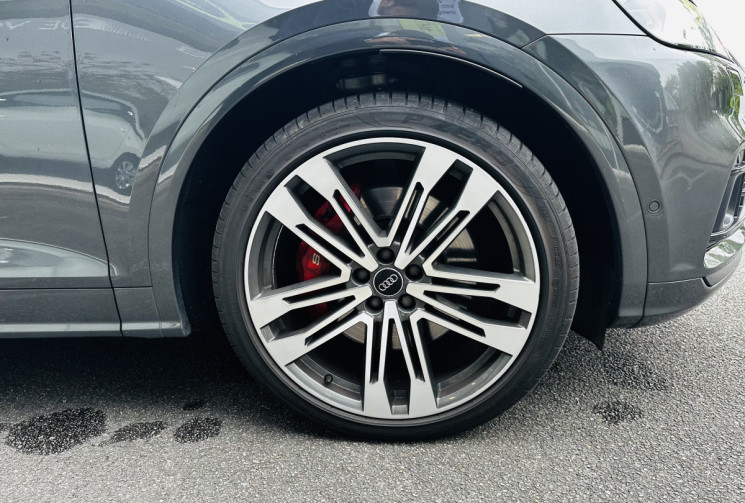 Audi SQ5 3.0 TDI 347ch Quattro Tiptronic Toit ouvrant pano / Entretien complet Audi / Excellent état