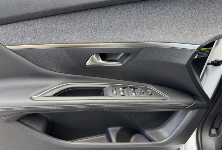 Peugeot 3008  Allure 1.5 BlueHDi 130ch