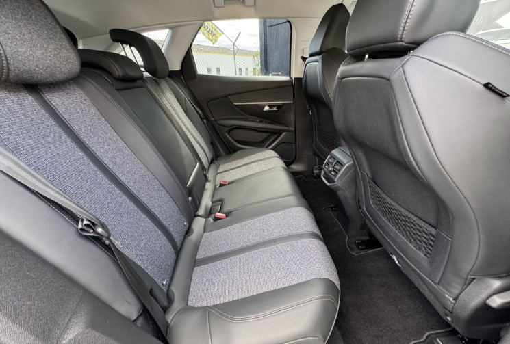 Peugeot 3008  Allure 1.5 BlueHDi 130ch