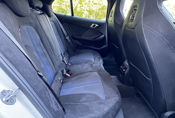 BMW Série 1 118i 136 M Sport DCT7 / Toit ouvrant / Sièges Baquet / Tête haute / Harman Kardon / TVA