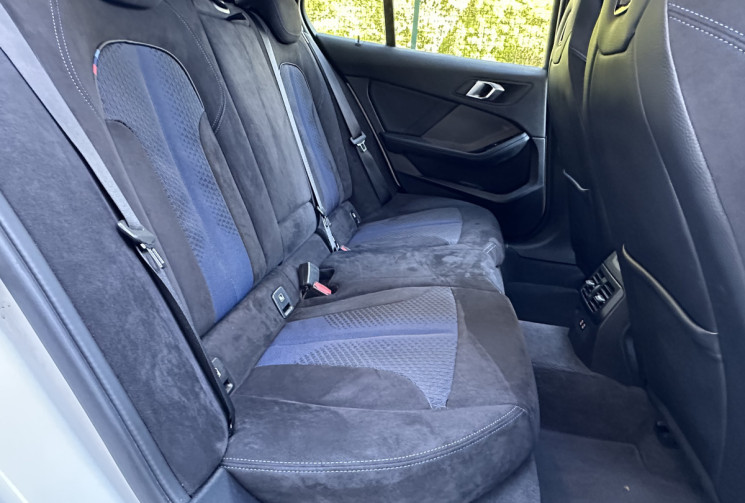 BMW Série 1 118i 136 M Sport DCT7 / Toit ouvrant / Sièges Baquet / Tête haute / Harman Kardon / TVA