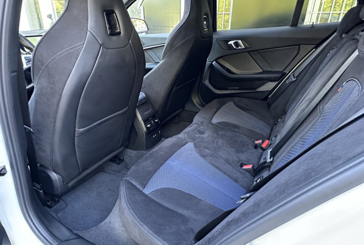 BMW Série 1 118i 136 M Sport DCT7 / Toit ouvrant / Sièges Baquet / Tête haute / Harman Kardon / TVA