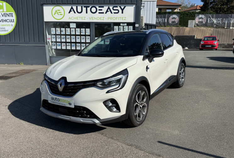Renault Captur 1.0 Tce 100 Intens + Attelage (SUIVI RENAULT)
