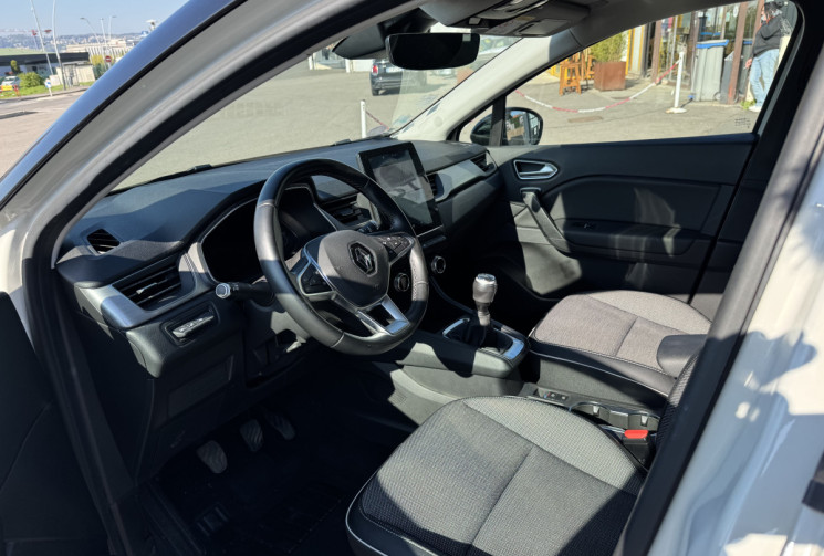 Renault Captur 1.0 Tce 100 Intens + Attelage (SUIVI RENAULT)