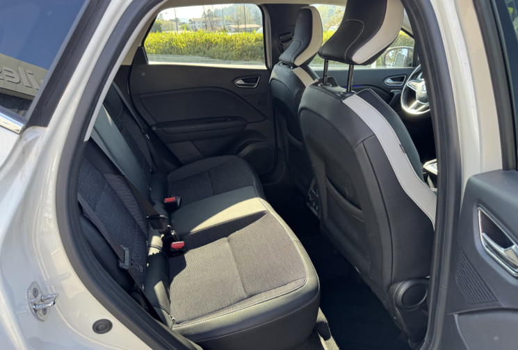 Renault Captur 1.0 Tce 100 Intens + Attelage