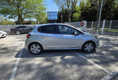 Peugeot 208 1.2 PURETECH 82 PACK STYLE  / MOTEUR 15000 KM AVEC FACTURE