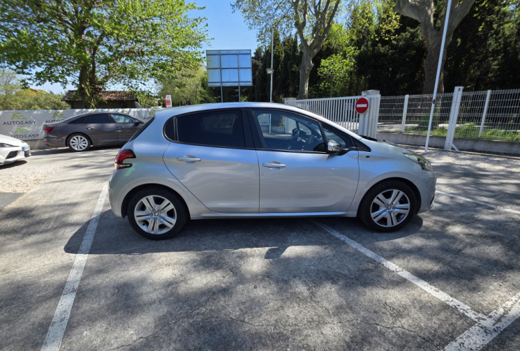 Peugeot 208 1.2 PURETECH PACK STYLE  / MOTEUR  ECHANGE STANDARD