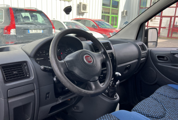 FIAT Scudo II 90 cv 1.6  Fourgon L1H1 * Radars de recul 