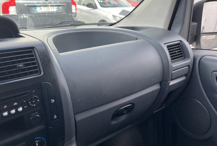 FIAT Scudo II 90 cv 1.6  Fourgon L1H1 * Radars de recul 