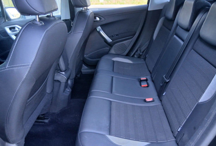 Peugeot 2008 1.5 BlueHDi Allure