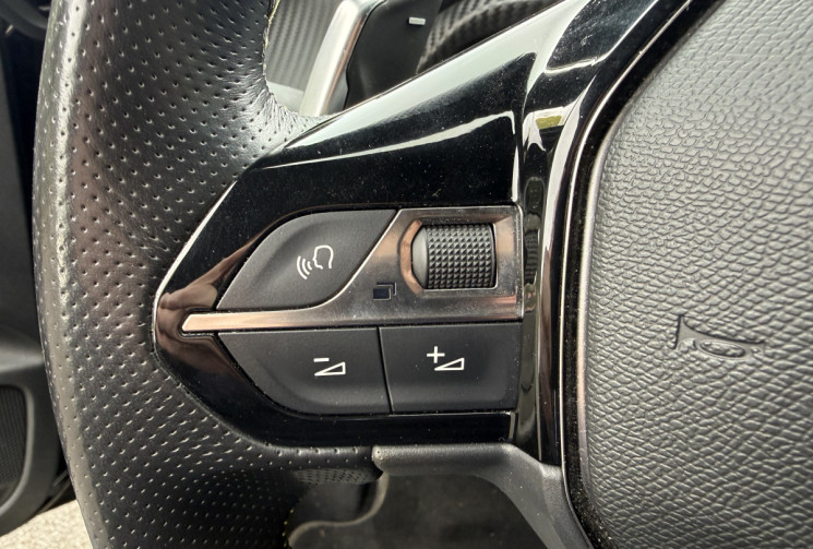 Peugeot 208 II 1.2 PURETECH 130 S&S GT LINE EAT8