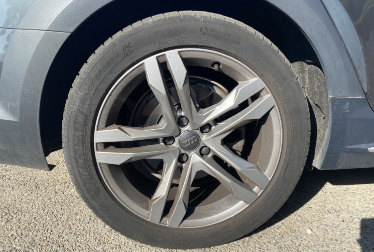 Audi A4 ALLROAD 2.0 TDI 163CH Design Luxe Quattro S tronic / VEHICULE SUIVI