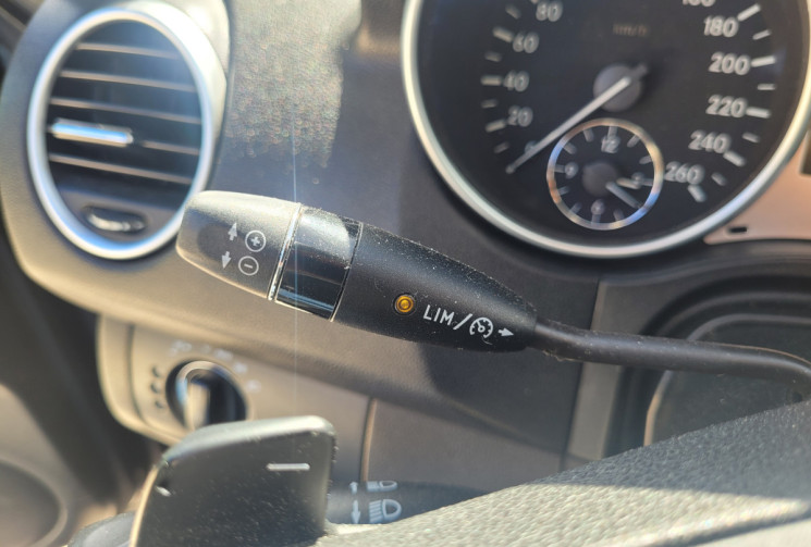 Mercedes CLASSE M ML 320 CDI 225 CH SPORT 4MATIC BVA / VENTE A MARCHAND /ATTELAGE / TOIT OUVRANT