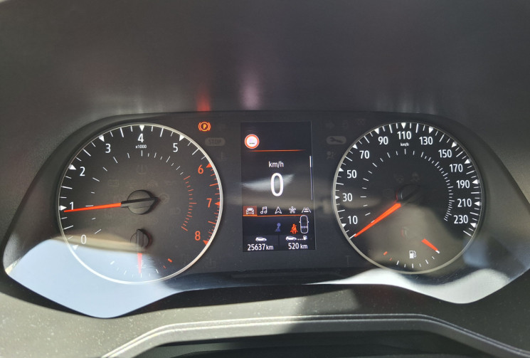 Renault CLIO V 1.0 TCe 100 Business 25600 KMS