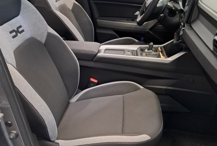 Dacia Bigster 1.8 hybrid 155 JOURNEY  toit ouvrant panoramique 1ere main parfait état garantie 07-28