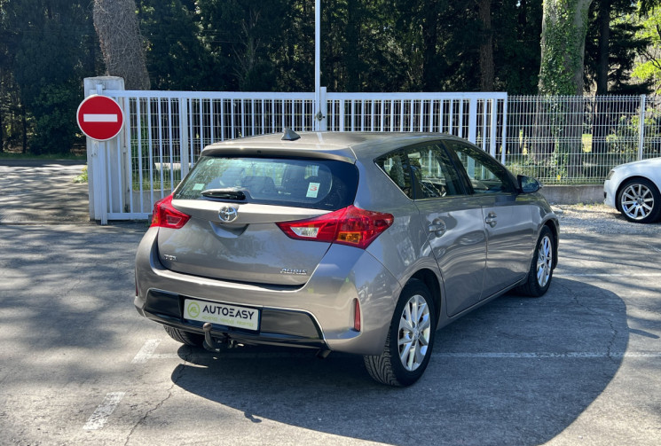 Toyota AURIS 1.4 D-4D 90 Dynamic / 1ère Main / Caméra / Carplay / Attelage / Moteur à Chaine