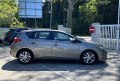 Toyota AURIS 1.4 D-4D 90 Dynamic / 1ère Main / Caméra / Carplay / Attelage / Moteur à Chaine