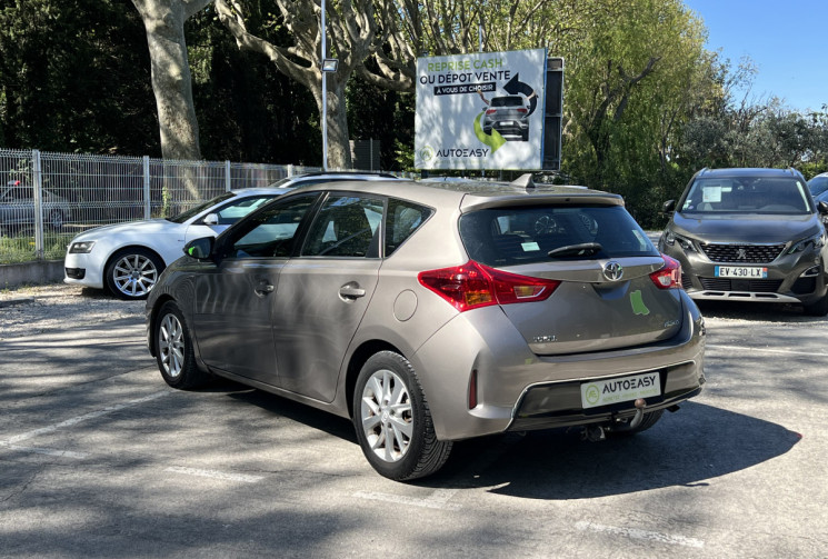 Toyota AURIS 1.4 D-4D 90 Dynamic / 1ère Main / Caméra / Carplay / Attelage / Moteur à Chaine