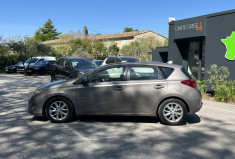Toyota AURIS 1.4 D-4D 90 Dynamic / 1ère Main / Caméra / Carplay / Attelage / Moteur à Chaine