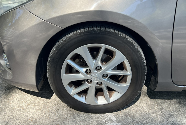 Toyota AURIS 1.4 D-4D 90 Dynamic / 1ère Main / Caméra / Carplay / Attelage / Moteur à Chaine