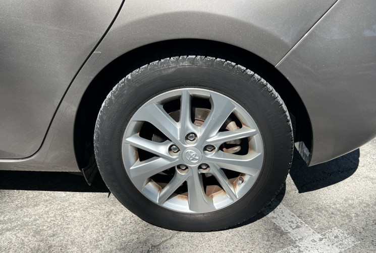 Toyota AURIS 1.4 D-4D 90 Dynamic / 1ère Main / Caméra / Carplay / Attelage / Moteur à Chaine