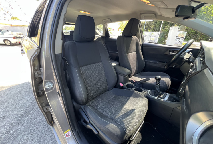Toyota AURIS 1.4 D-4D 90 Dynamic / 1ère Main / Caméra / Carplay / Attelage / Moteur à Chaine