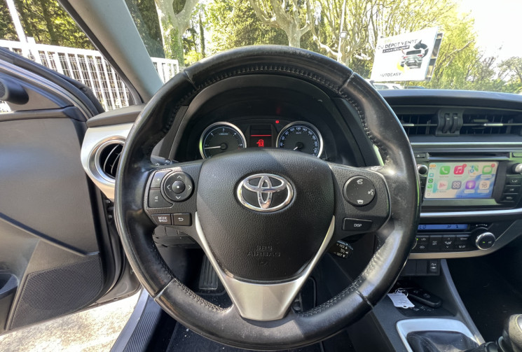 Toyota AURIS 1.4 D-4D 90 Dynamic / 1ère Main / Caméra / Carplay / Attelage / Moteur à Chaine