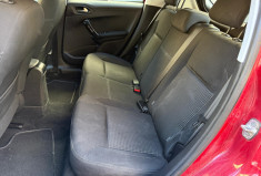 Peugeot 208 DISTRIBUTION NEUVE / CARPLAY / ORIGINE FRANCE 3ème MAIN